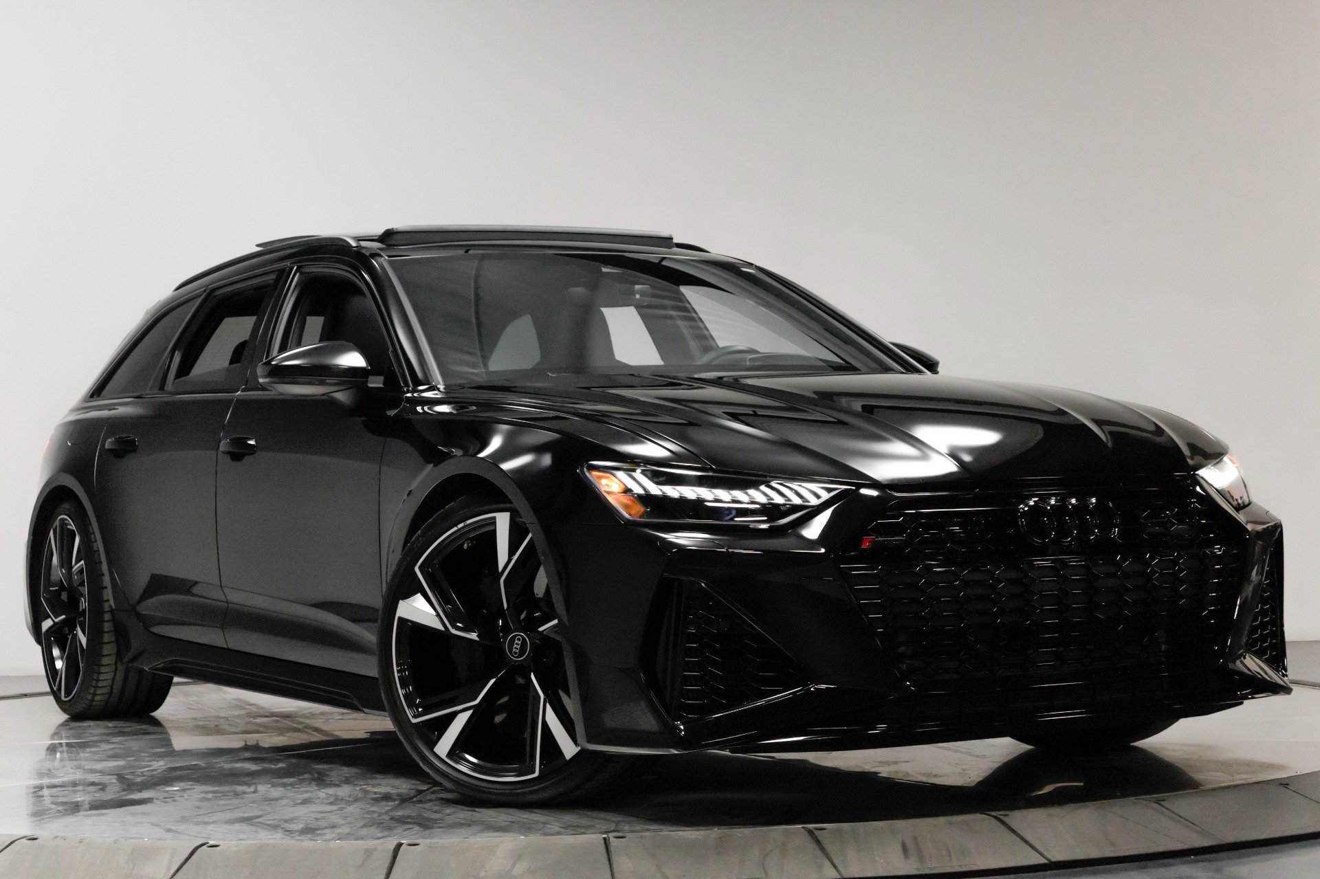 Used 2023 Audi RS 6 image 26