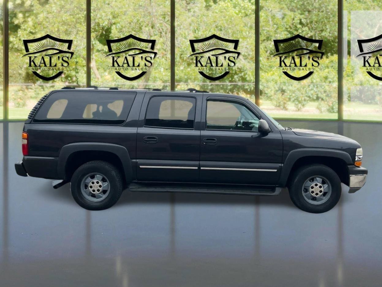 Used 2003 Chevrolet Suburban LS w/ LS Preferred Equipment Group AWD/4WD image 4
