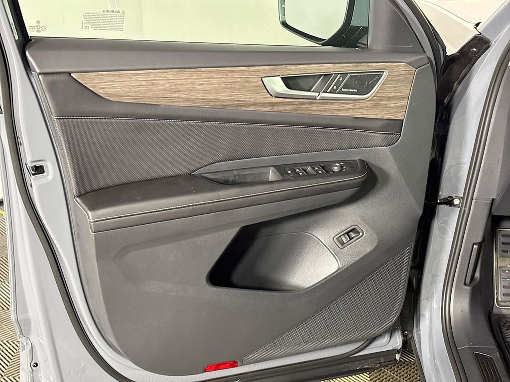 New 2026 Volkswagen Atlas SEL Premium R-Line image 10