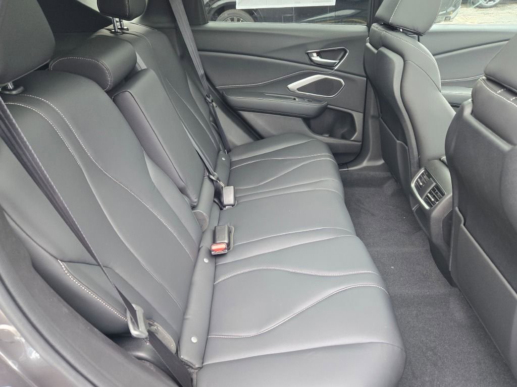 New 2026 Acura RDX SH-AWD image 13