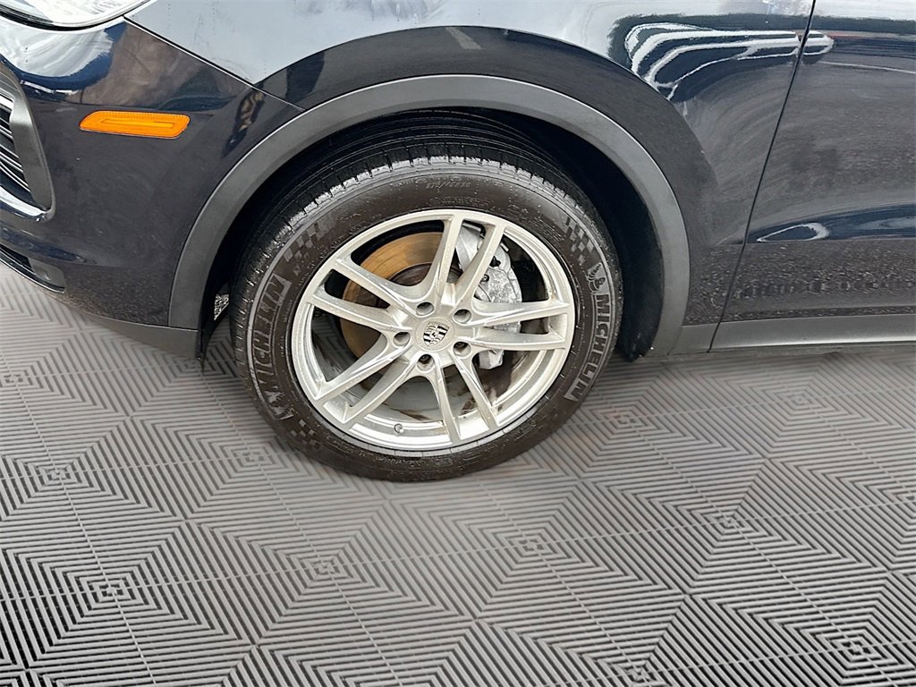 Used 2020 Porsche Cayenne image 35