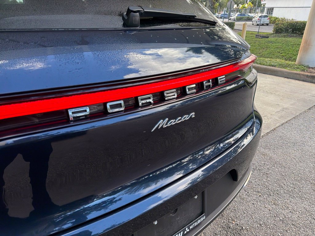 Used 2019 Porsche Macan AWD/4WD image 19