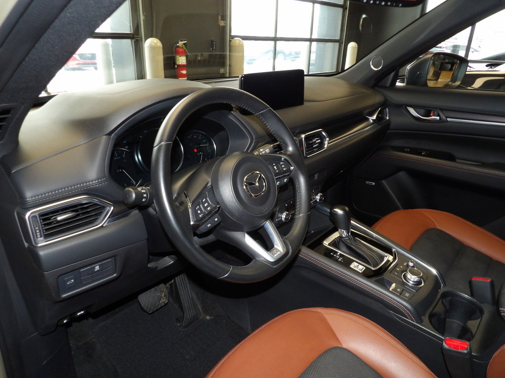 Certified 2024 MAZDA CX-5 Carbon Edition image 25