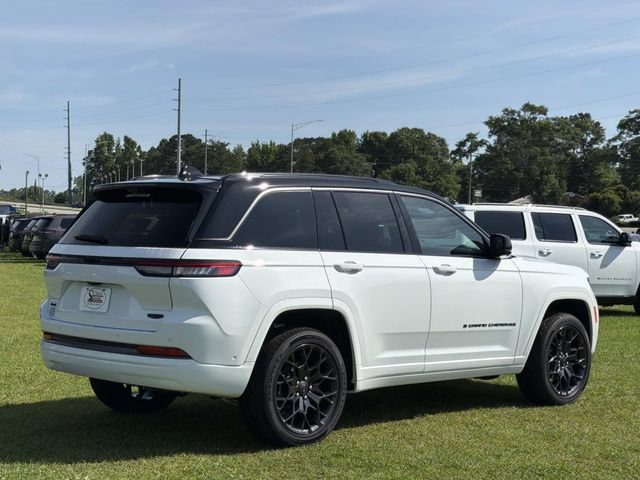 New 2026 Jeep Grand Cherokee Summit w/ Obsidian Package AWD/4WD image 9