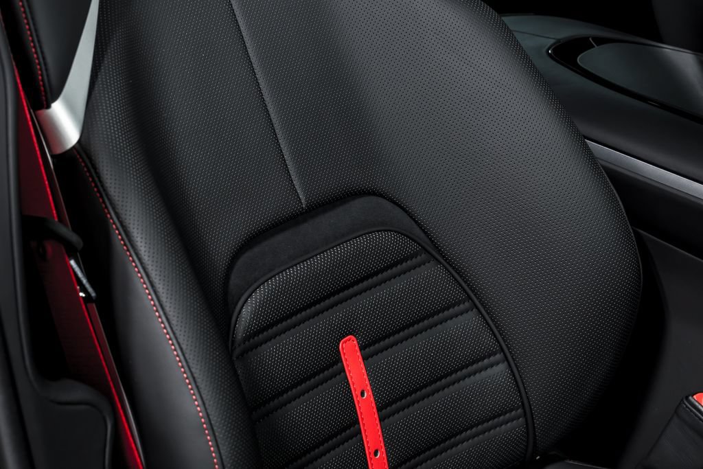 Used 2024 Ferrari Purosangue AWD/4WD image 37