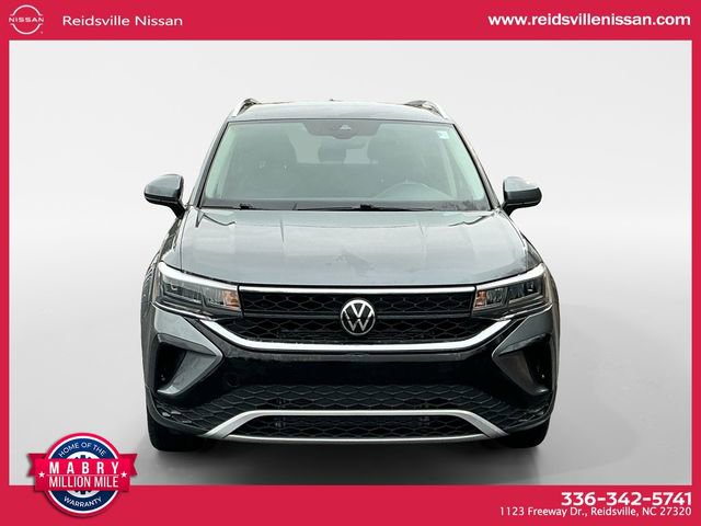 Used 2024 Volkswagen Taos SE image 9