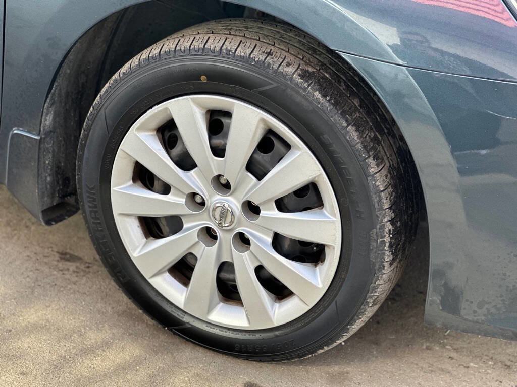 Used 2017 Nissan Sentra SV image 8