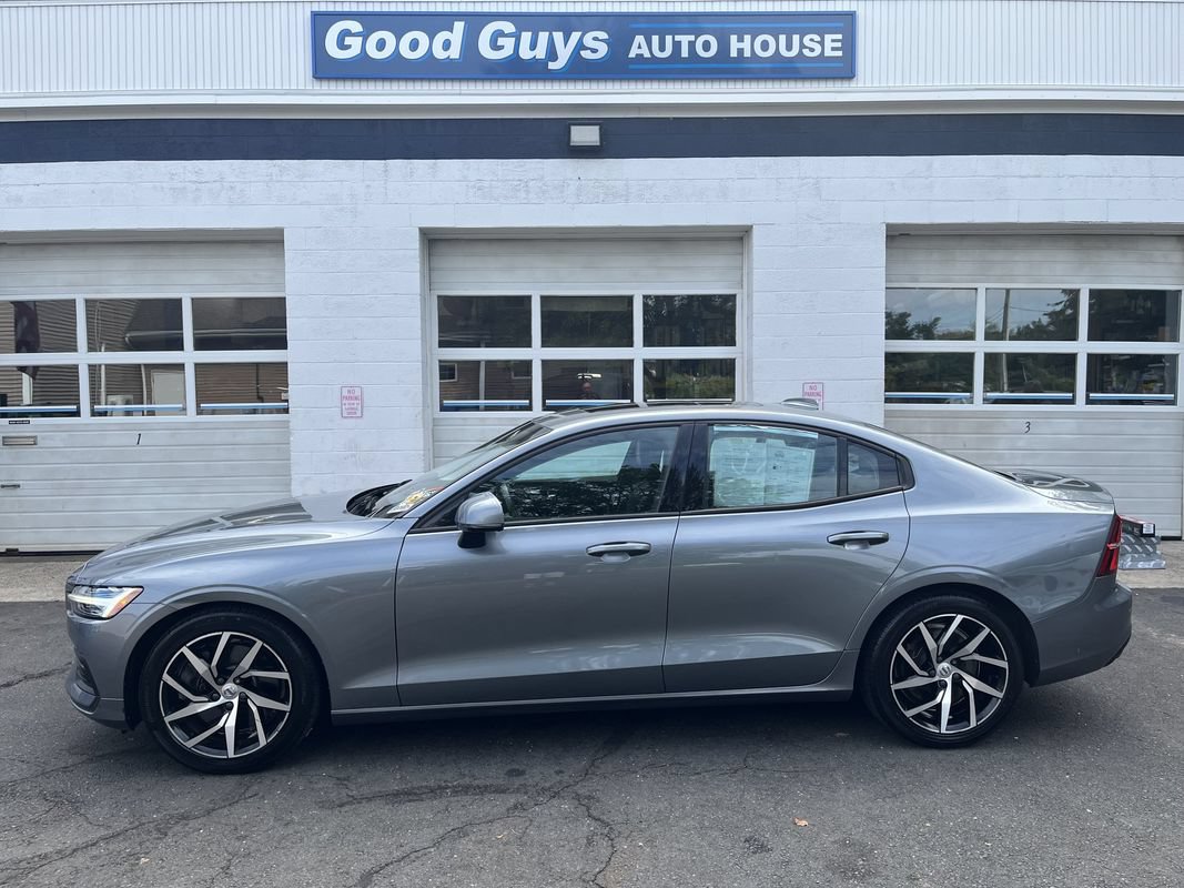 Used 2020 Volvo S60 T6 Momentum