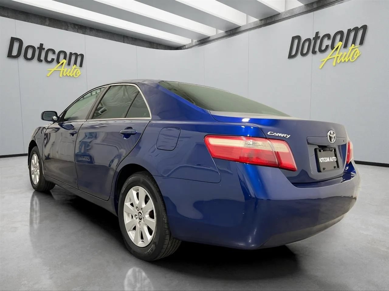Used 2007 Toyota Camry XLE w/ Leather Pkg FWD image 6