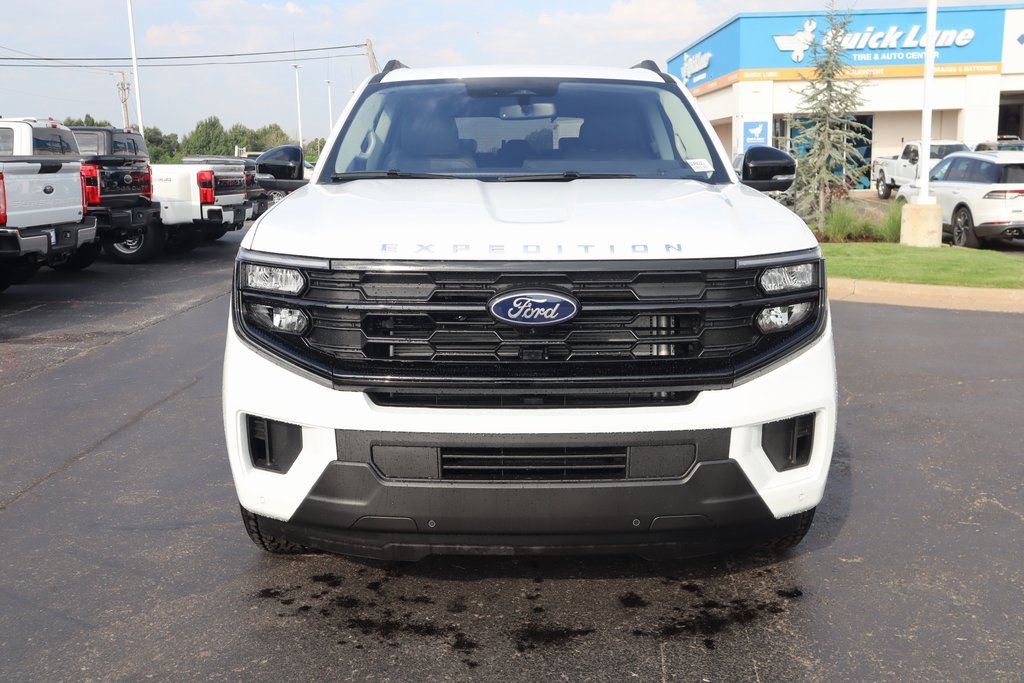 New 2025 Ford Expedition Active image 10