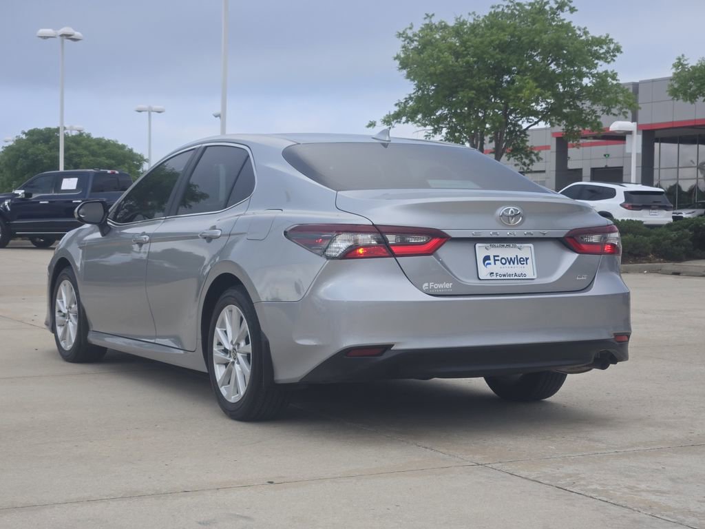 Used 2024 Toyota Camry LE FWD image 5