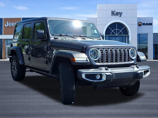 Used 2025 Jeep Wrangler Unlimited Sahara AWD/4WD image 7