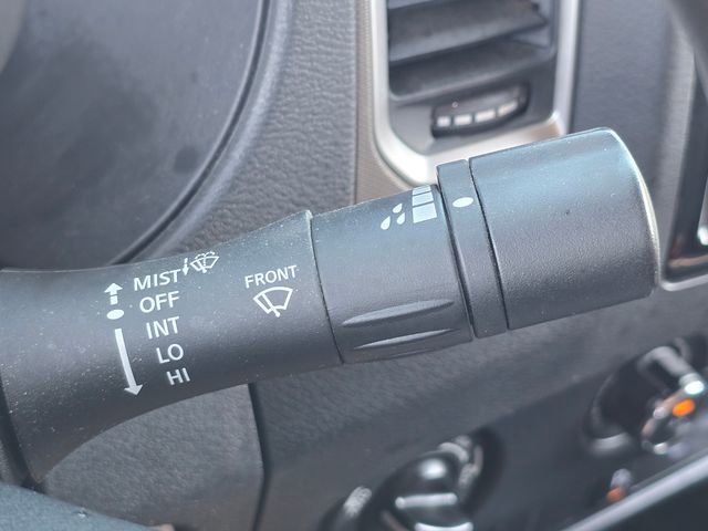 Certified 2022 Nissan Frontier SV w/ Technology Package AWD/4WD image 27