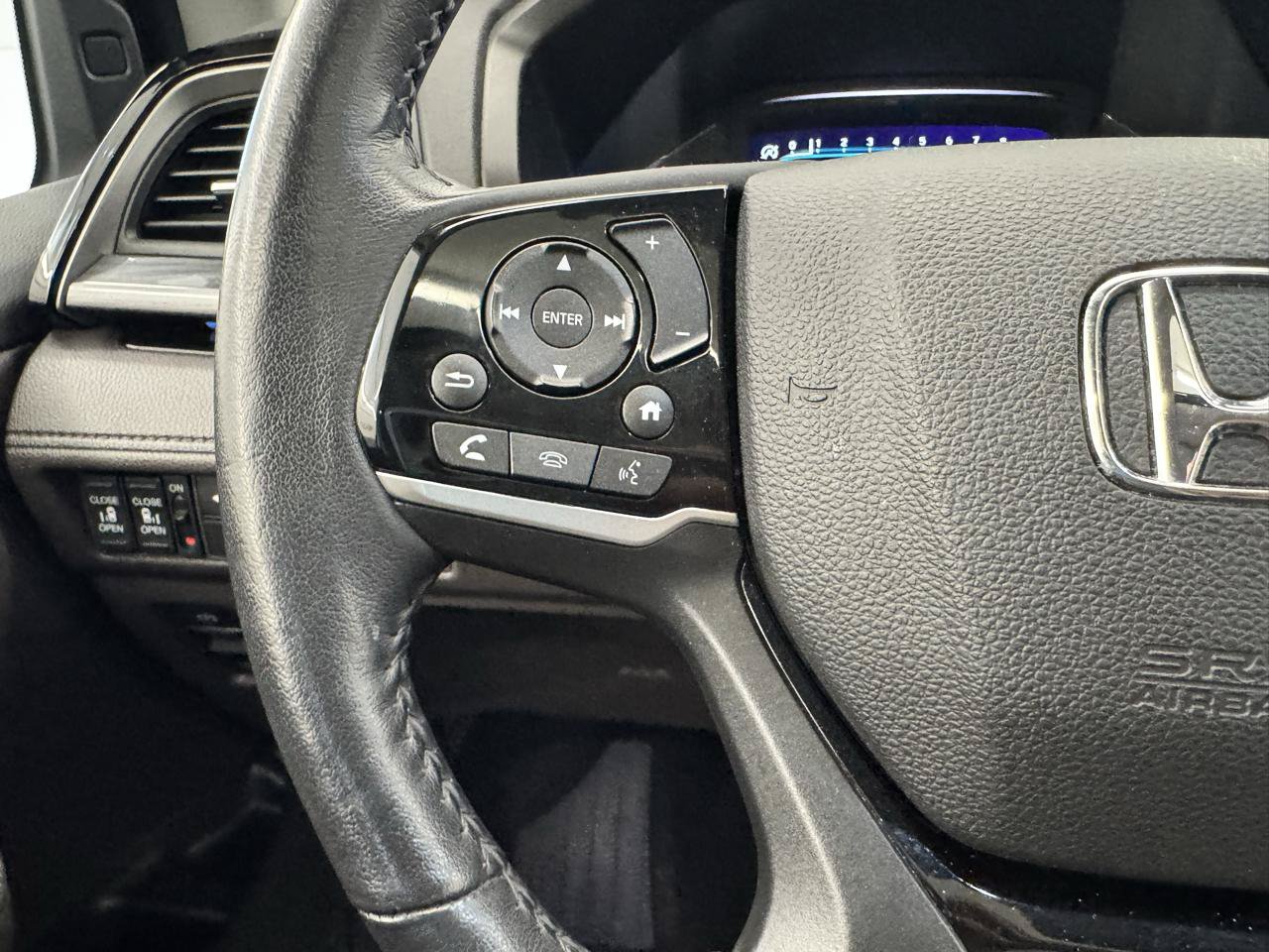 Used 2023 Honda Odyssey Elite image 24