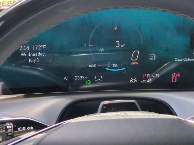 Used 2026 Cadillac Vistiq Platinum AWD/4WD image 13