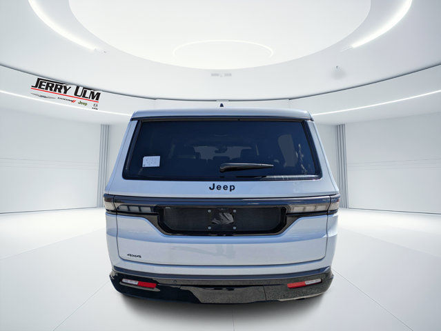 New 2026 Jeep Grand Wagoneer L Limited w/ Premium Group II AWD/4WD image 4