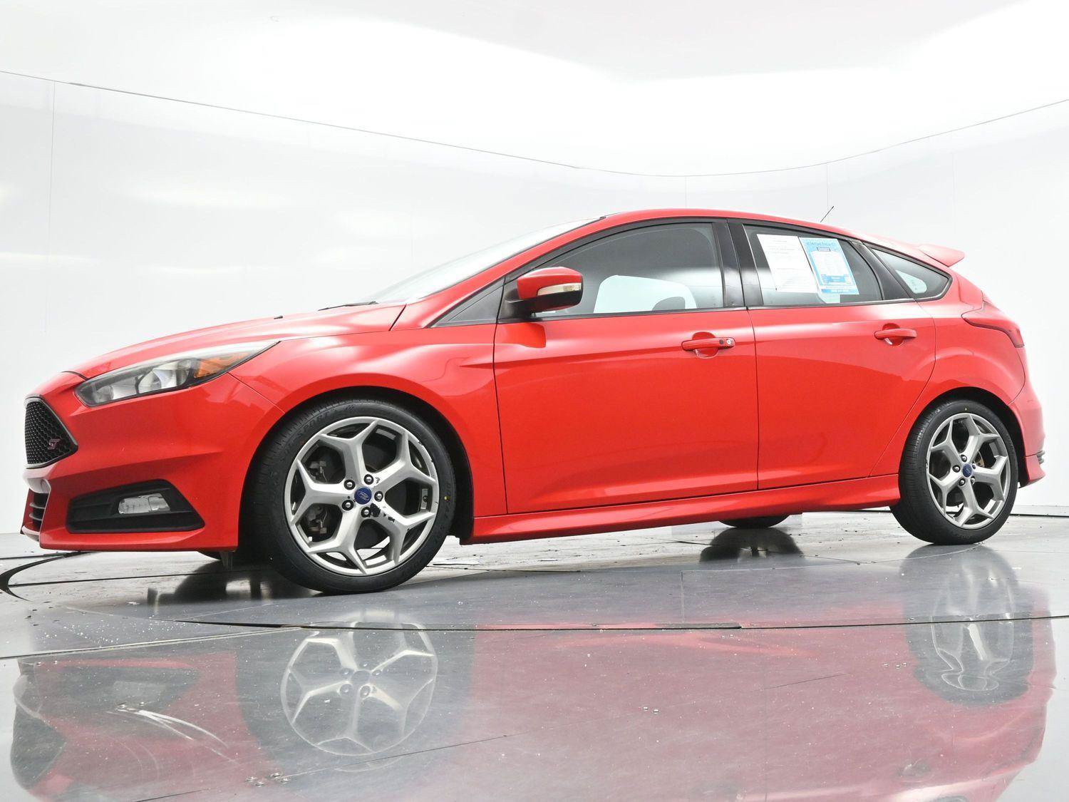 Used 2016 Ford Focus ST FWD image 43