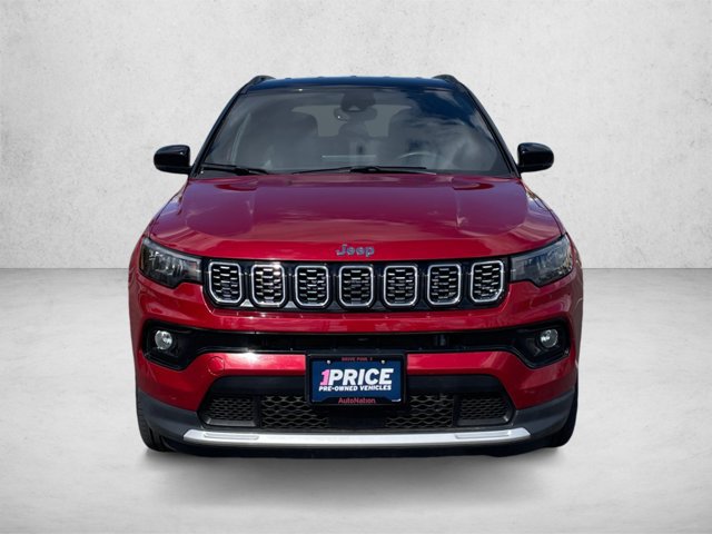 Used 2025 Jeep Compass Limited AWD/4WD image 2