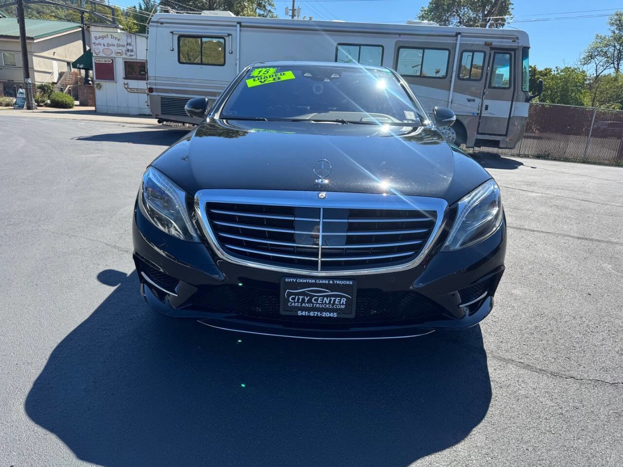 Used 2015 Mercedes-Benz S 550 Sedan image 3