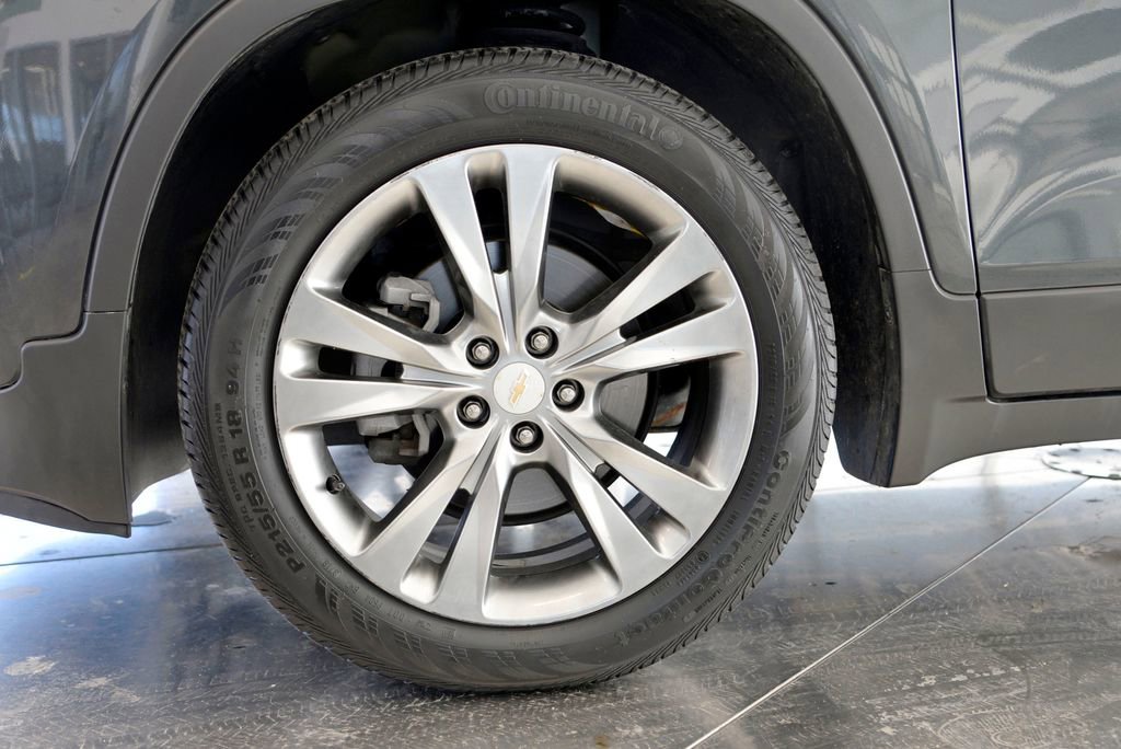 Used 2019 Chevrolet Trax LT w/ Driver Confidence Package image 10