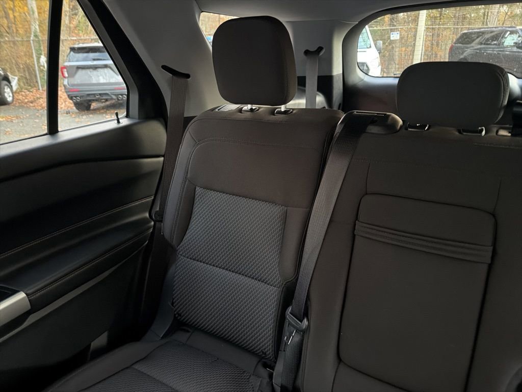 Used 2022 Ford Explorer XLT image 15