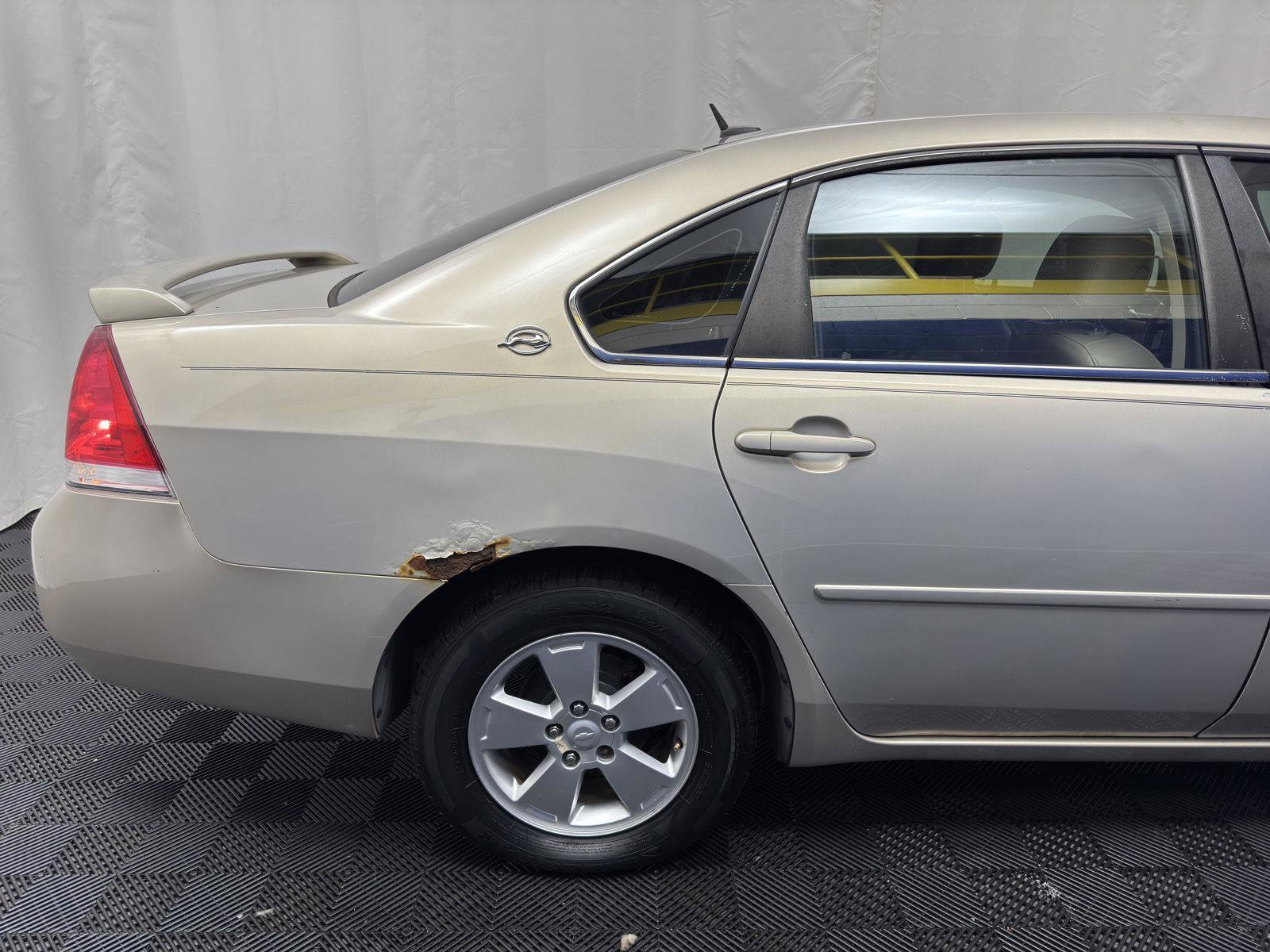 Used 2008 Chevrolet Impala LT w/ Luxury Edition Package image 13