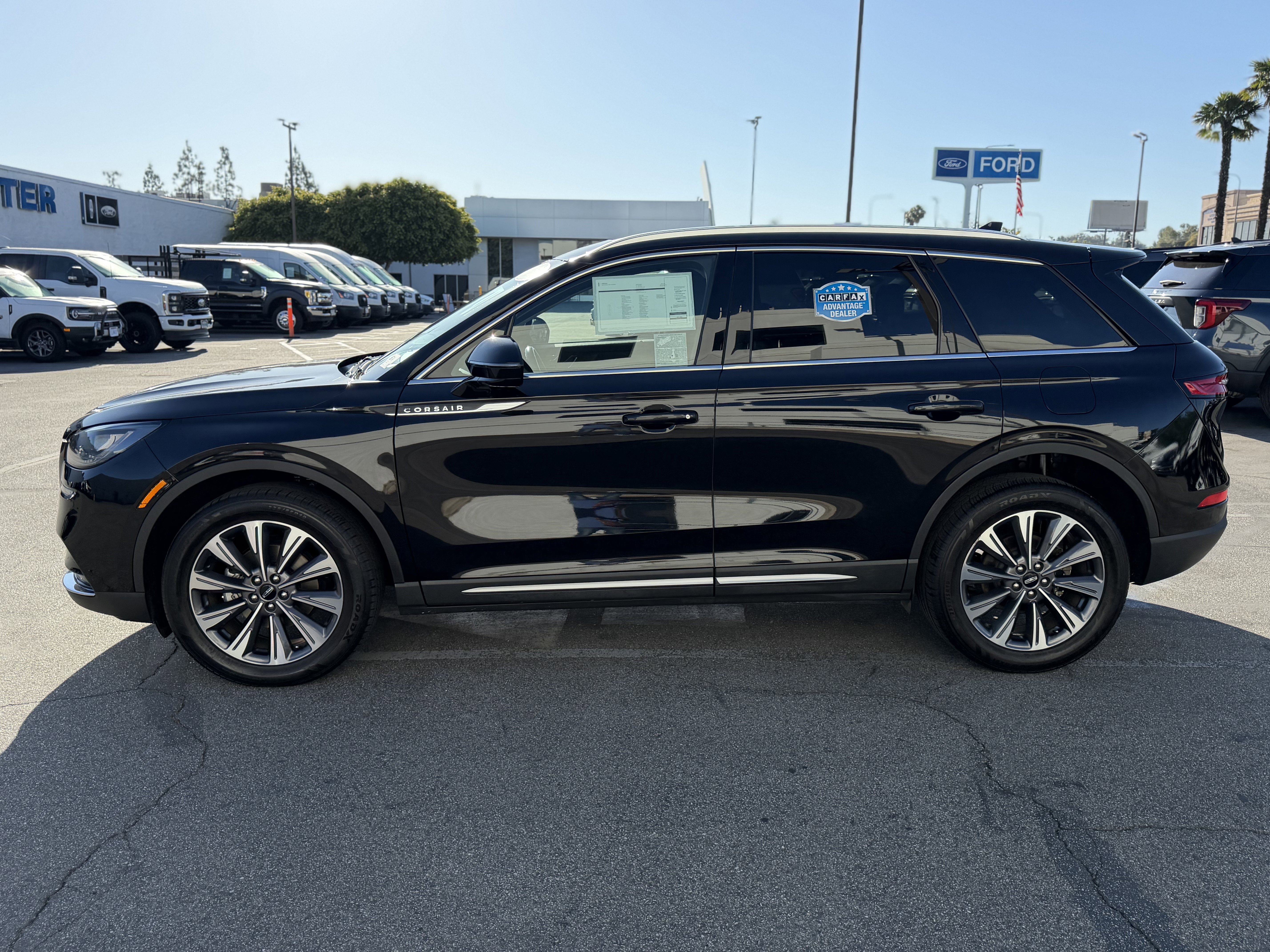 Certified 2021 Lincoln Corsair Reserve w/ Elements Package FWD image 4