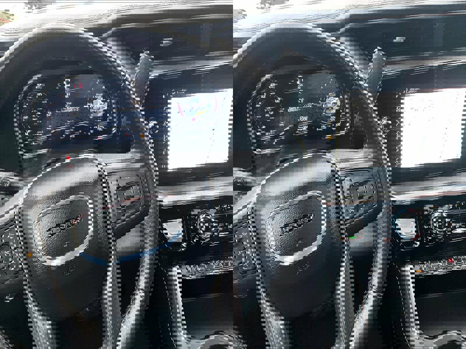 Used 2024 GMC Sierra 2500 Denali Ultimate image 18