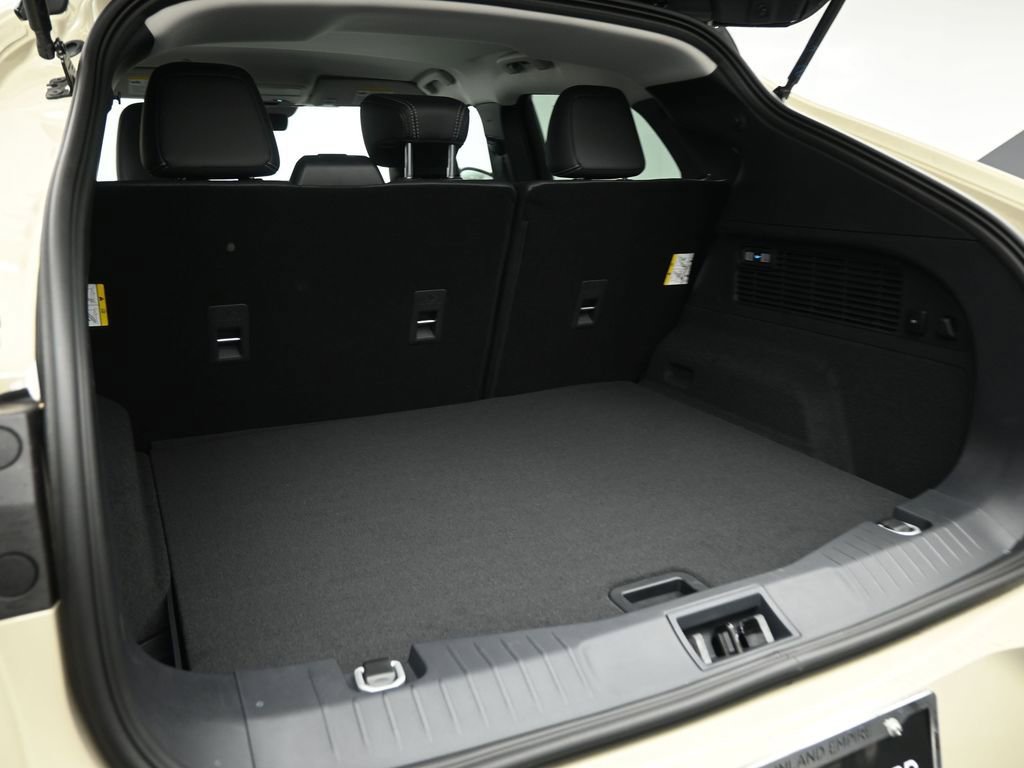 New 2026 Ford Mustang Mach-E Select RWD image 21