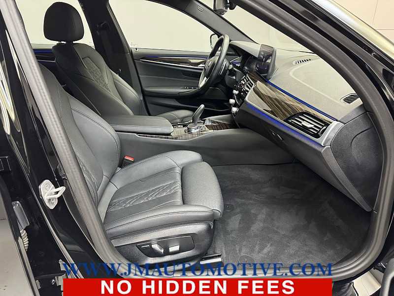 Used 2023 BMW 530i xDrive w/ Premium Package image 20