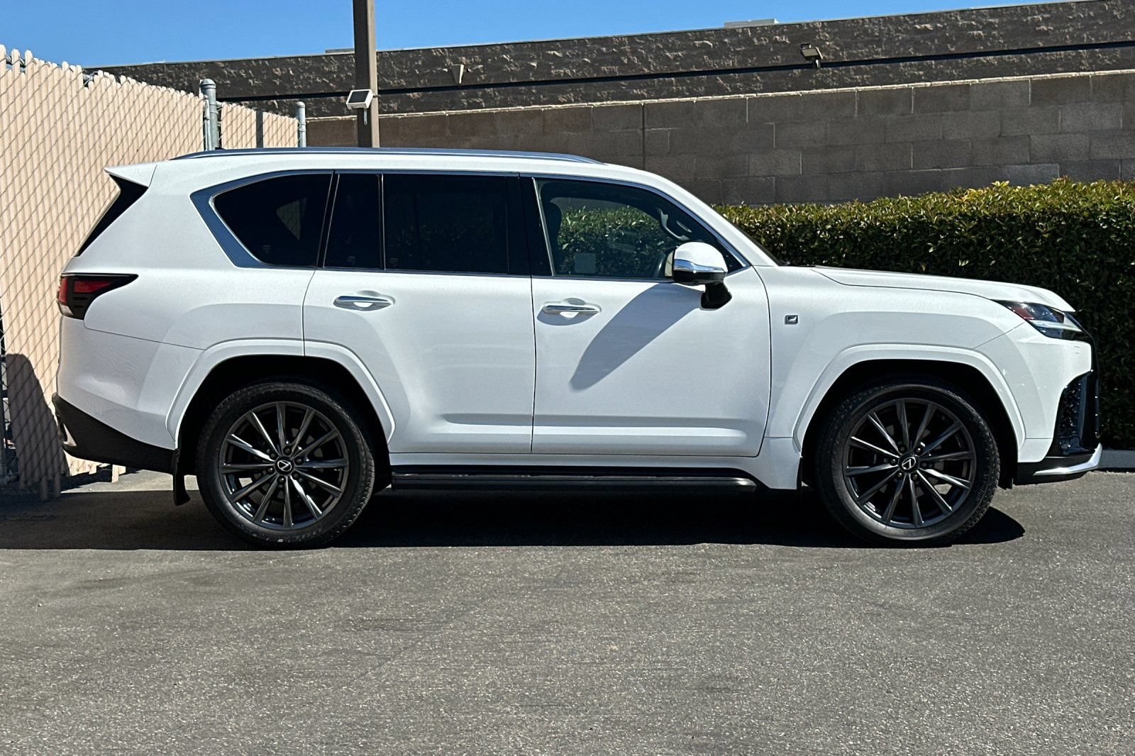 Used 2024 Lexus LX 600 F Sport AWD/4WD image 3