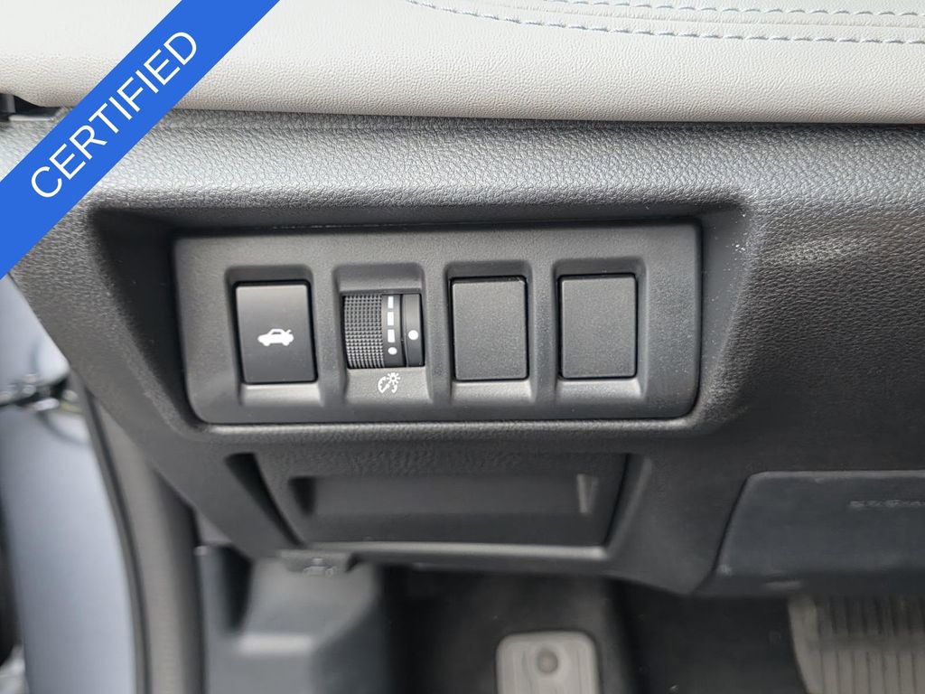 Used 2025 Subaru Legacy Limited image 24