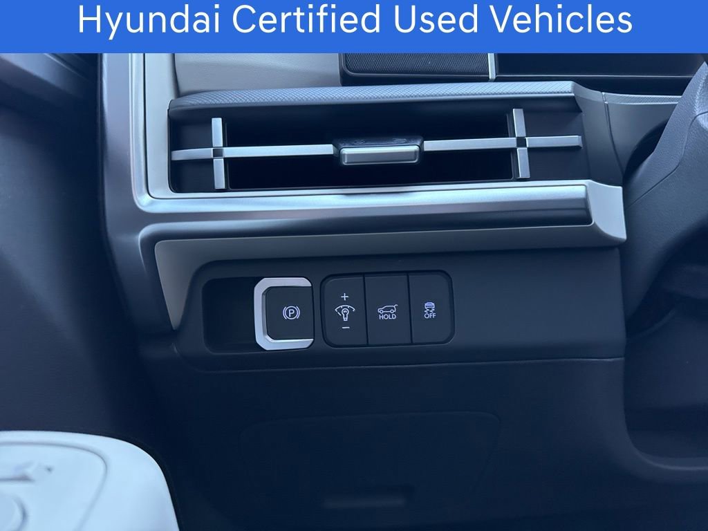 Used 2025 Hyundai Santa Fe SE image 26