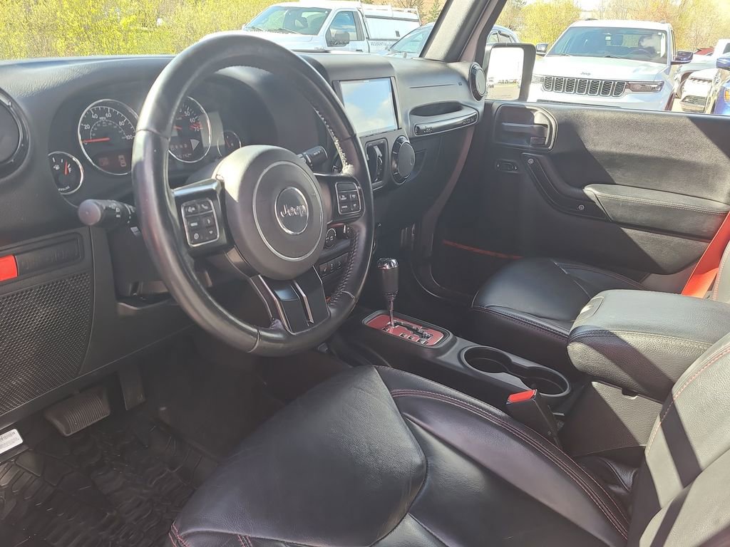 Used 2017 Jeep Wrangler Unlimited Rubicon AWD/4WD image 24