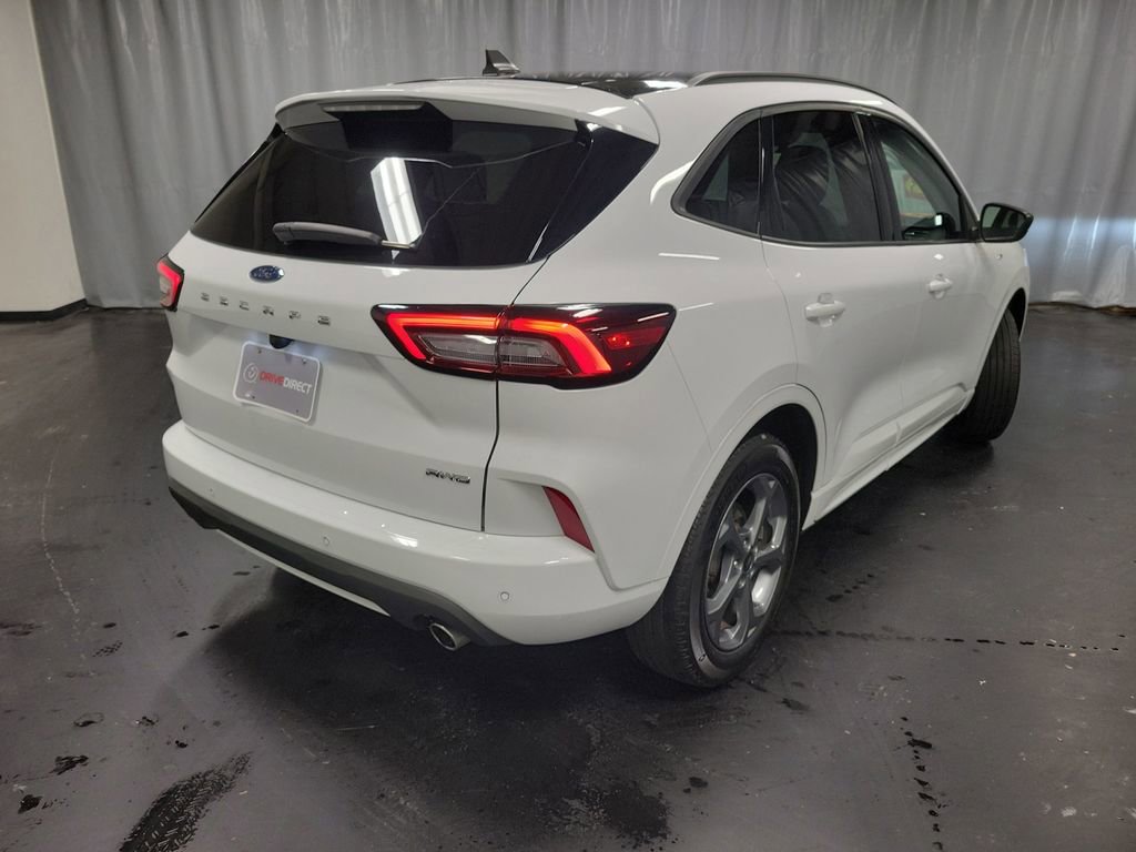 Used 2023 Ford Escape ST-Line w/ Tech Pack #1 image 8