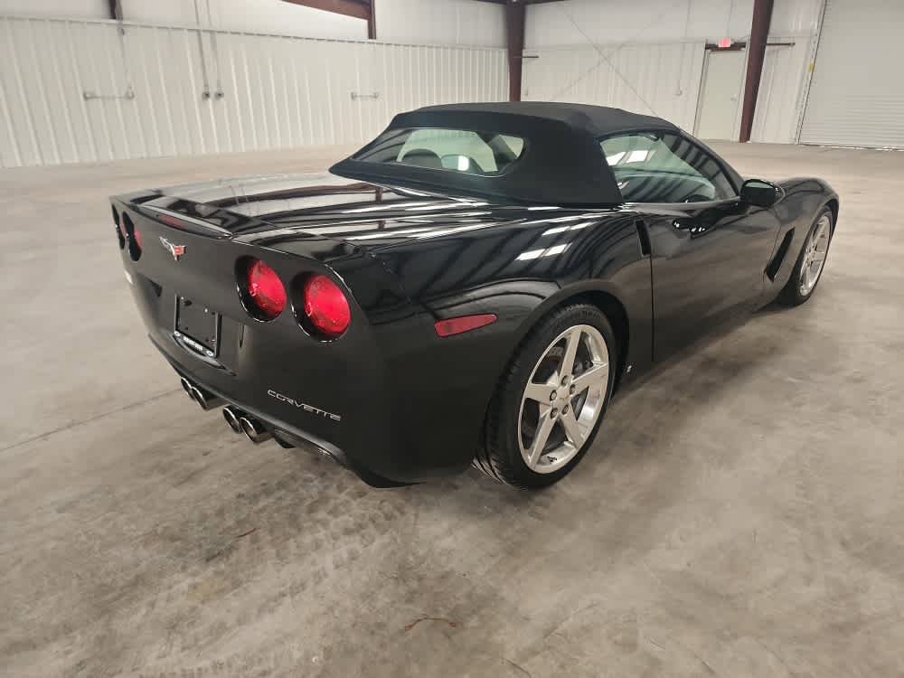 Used 2007 Chevrolet Corvette Convertible w/ Preferred Equipment Group RWD image 5