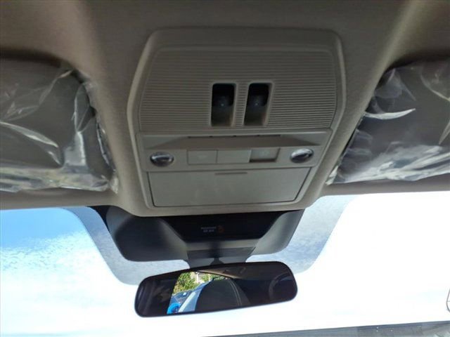 New 2026 Nissan Kicks SV image 28