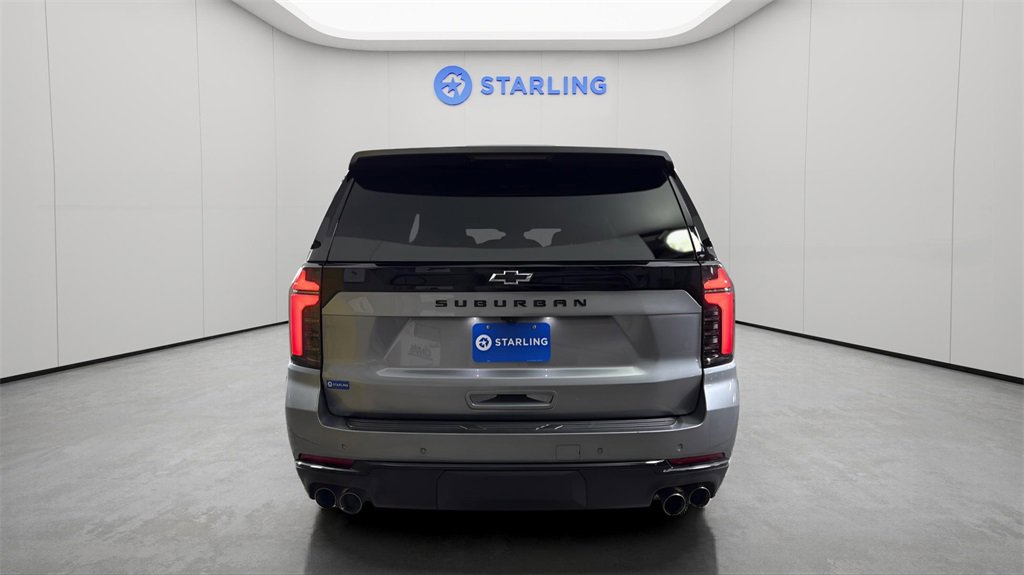 Used 2025 Chevrolet Suburban Z71 image 7