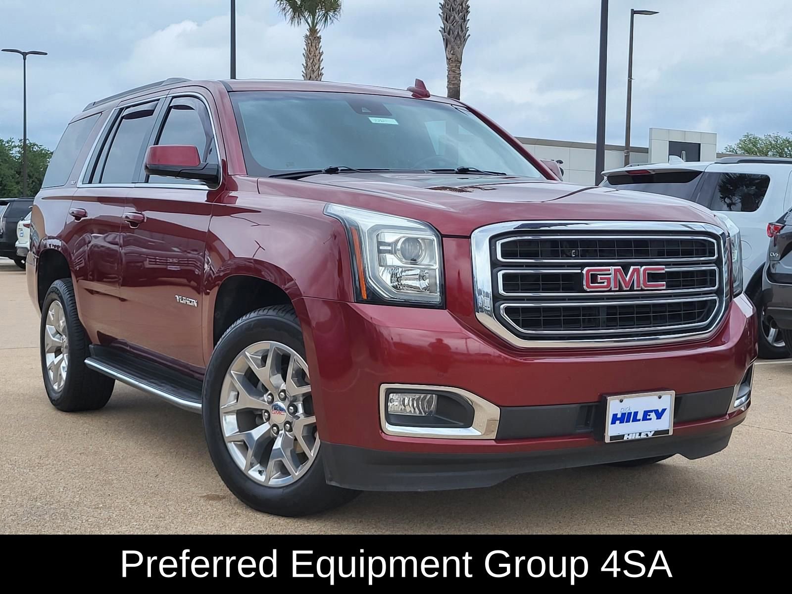Used 2018 GMC Yukon SLT AWD/4WD image 1