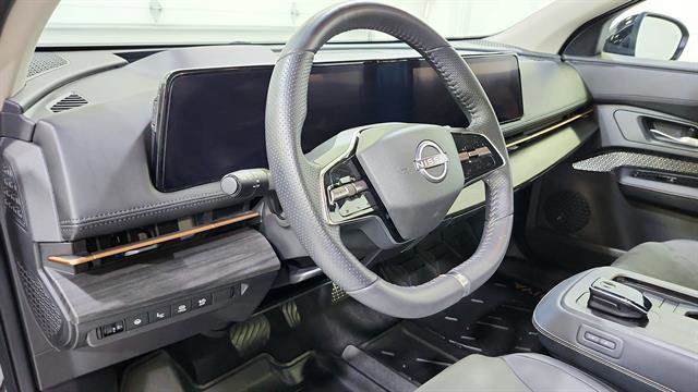 Certified 2024 Nissan Ariya AWD image 11