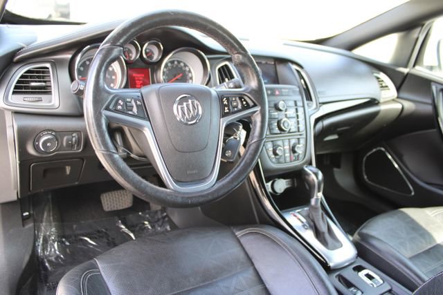 Used 2019 Buick Cascada Premium image 15