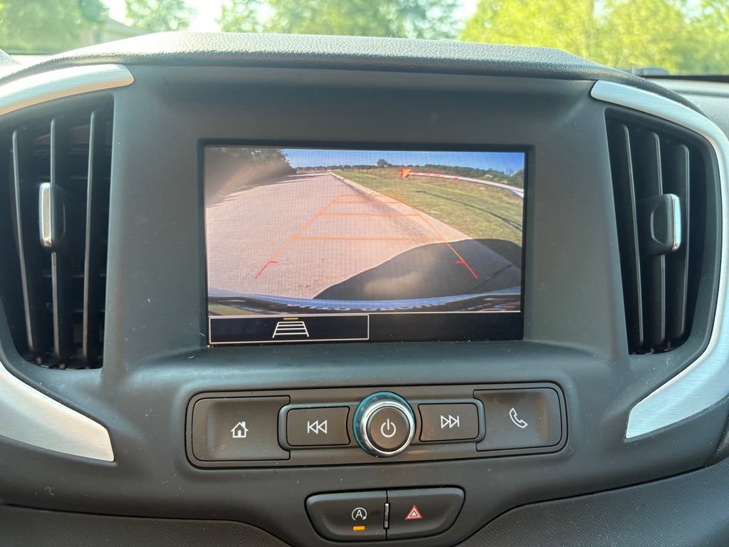 Used 2023 GMC Terrain SLE w/ Driver Convenience Package FWD image 5
