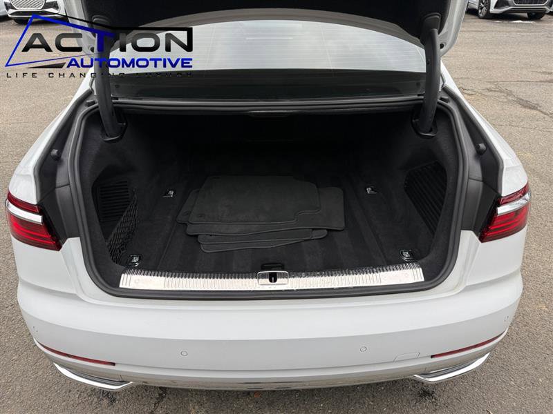 Used 2019 Audi A8 L 4.0T image 17