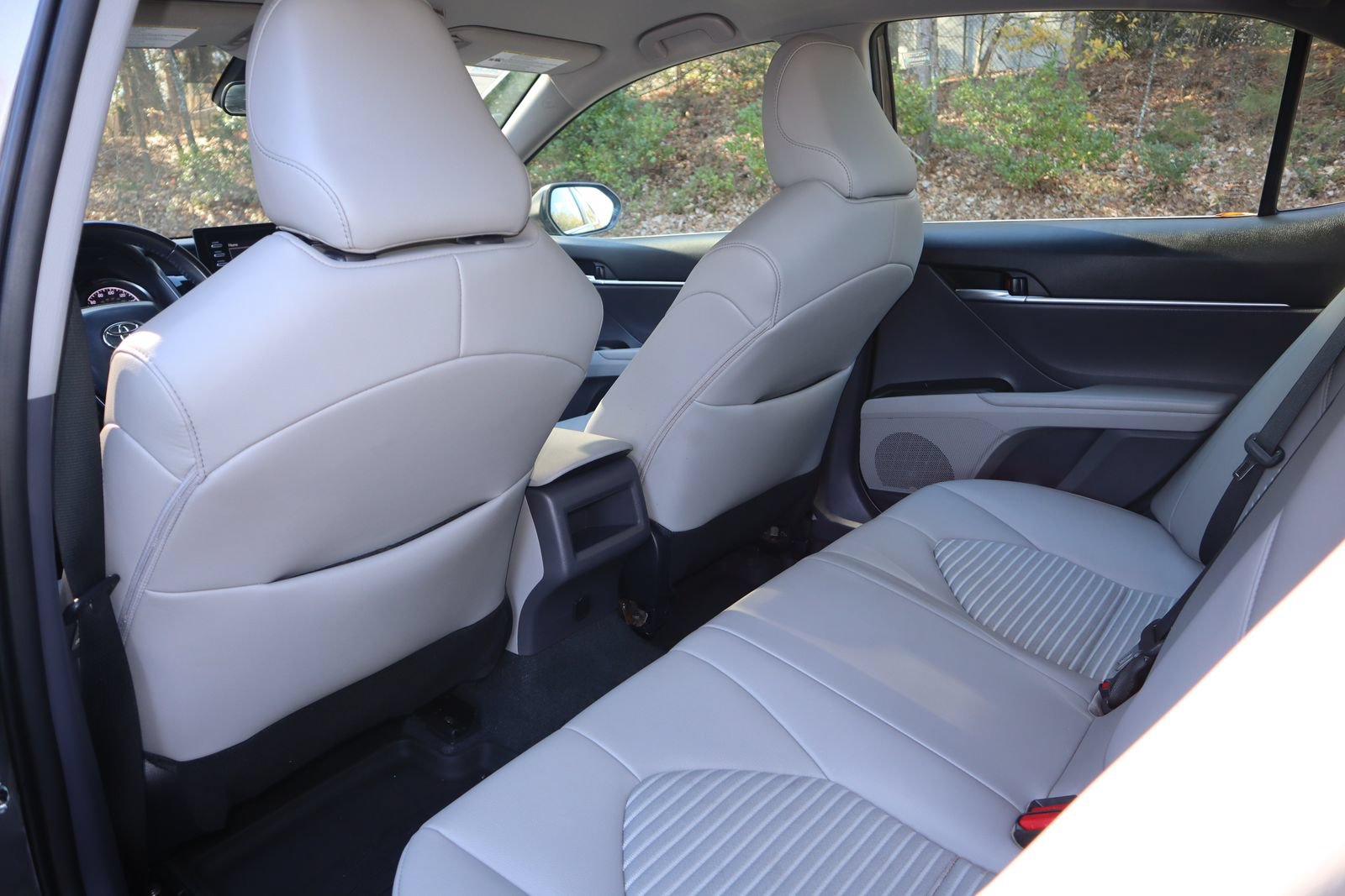 Used 2024 Toyota Camry SE FWD image 15