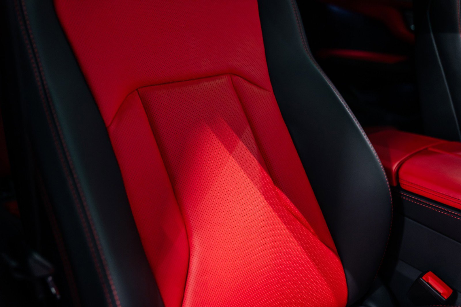 Used 2021 Lamborghini Urus image 20