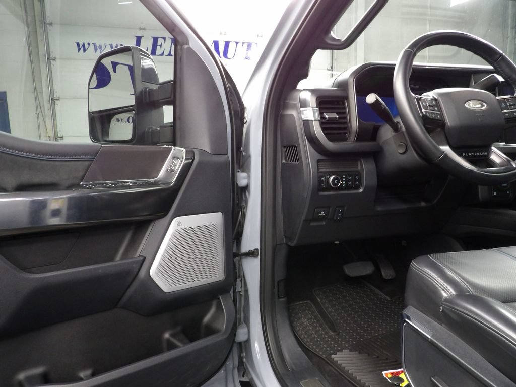 Used 2026 Ford F250 Platinum AWD/4WD image 52