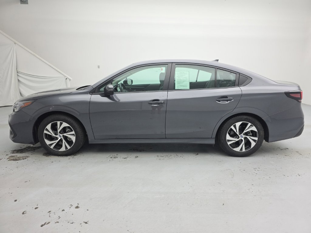 Used 2025 Subaru Legacy Premium AWD/4WD image 7