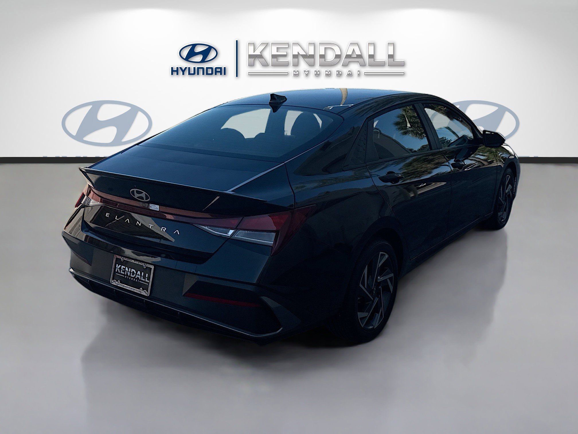 Used 2025 Hyundai Elantra Sport image 6