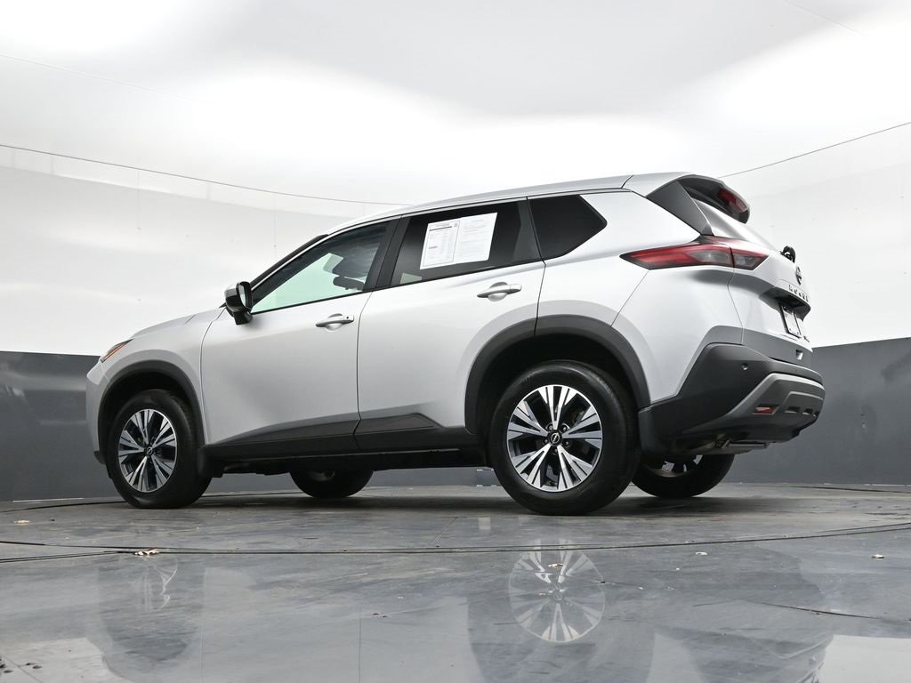 Used 2023 Nissan Rogue SV image 38