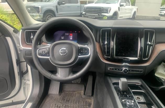 Used 2023 Volvo XC60 B5 Plus w/ Climate Package FWD image 16